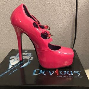 Pleaser shoes